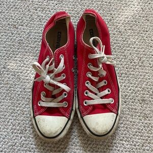 low top red converse - size 7